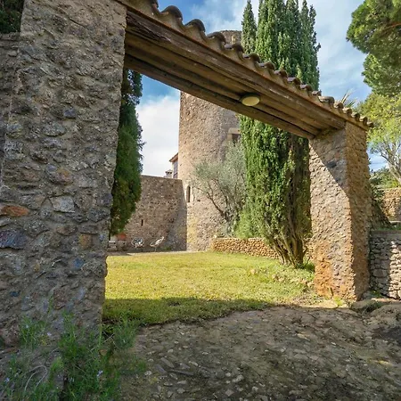 Castillo Xirau, Propiedad Exclusiva Con Piscina & Aircon * Santa Susanna
