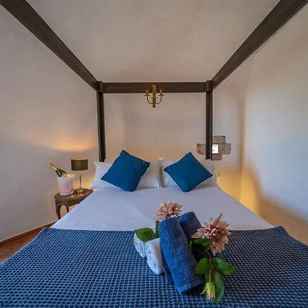Castillo Xirau Lux Villa