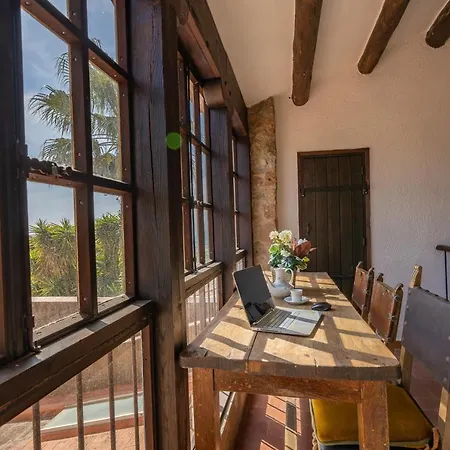 Villa Castillo Xirau Lux *